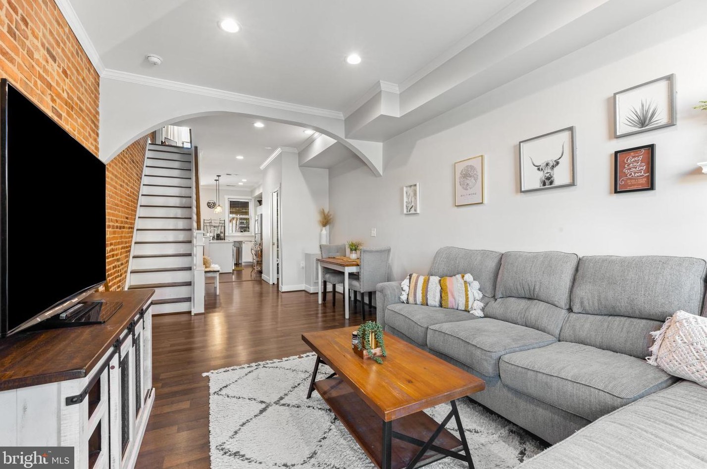 2907 Dillon St, Baltimore MD  21224-4833 exterior