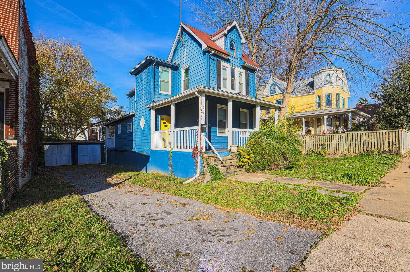 630 Parkwyrth Ave, Baltimore, MD 21218-1955