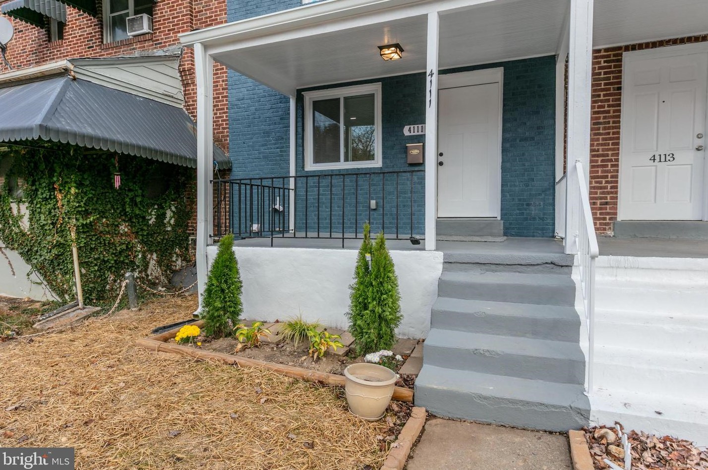 4111 6th St, Baltimore MD  21225-2315 exterior