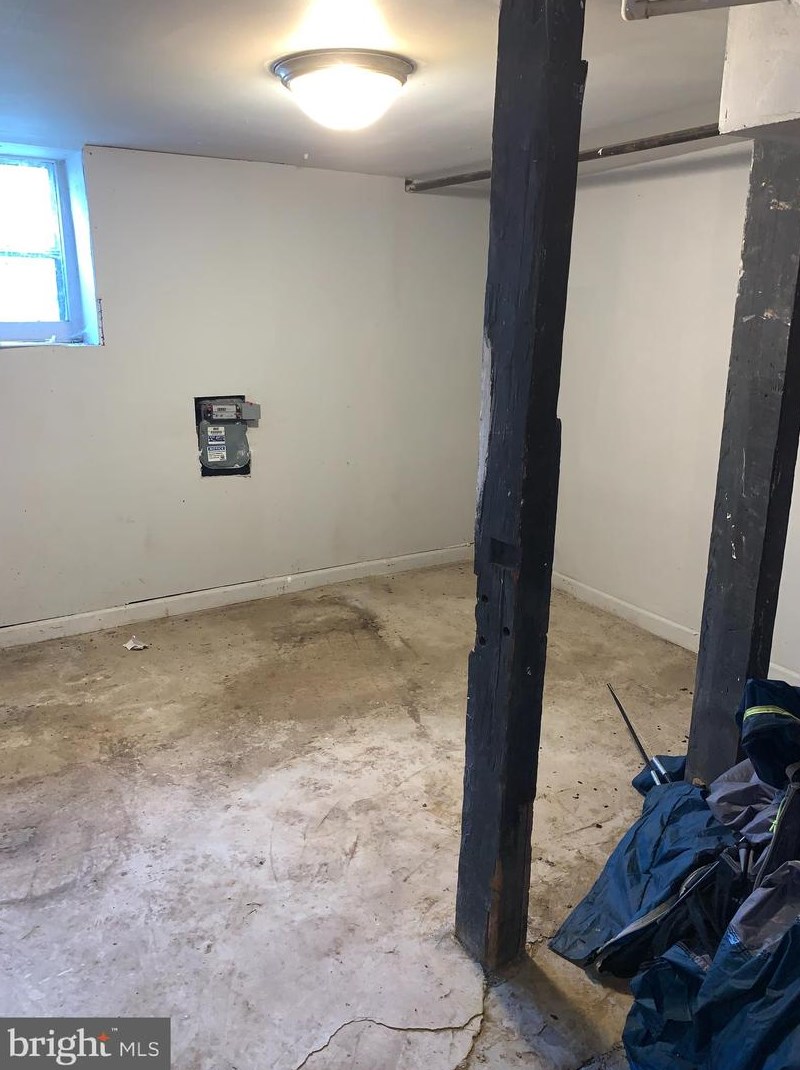 2913 Belmont Ave, Baltimore MD  21216-3916 exterior