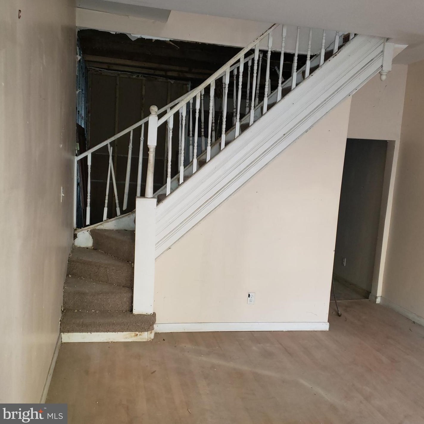 2828 Woodbrook Ave, Baltimore, MD 21217-1941