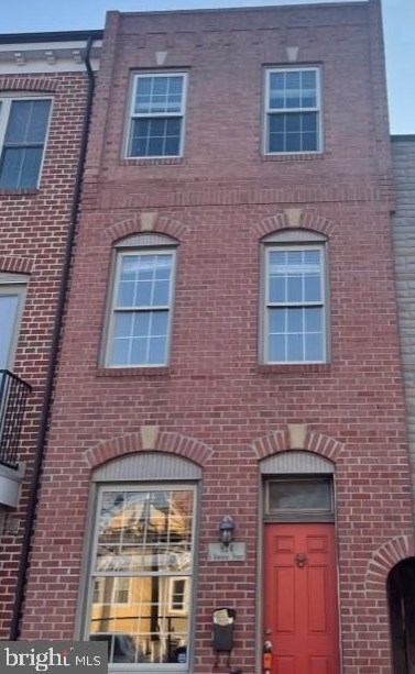 924 S Robinson St, Baltimore, MD 21224