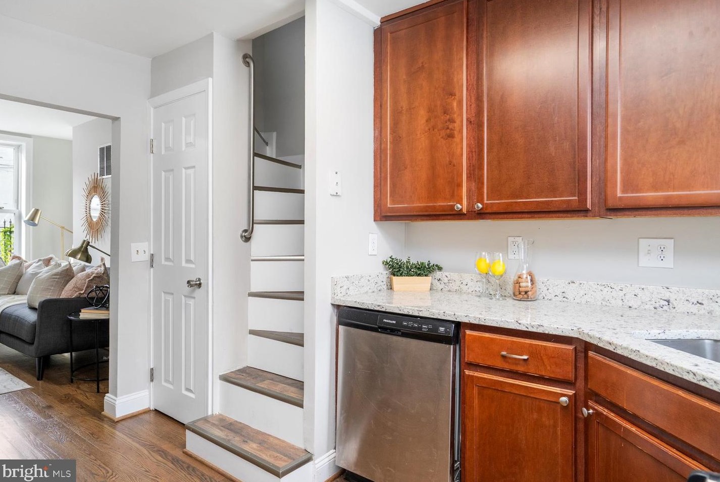 511 Otterbein St, Baltimore MD  21230-2305 exterior