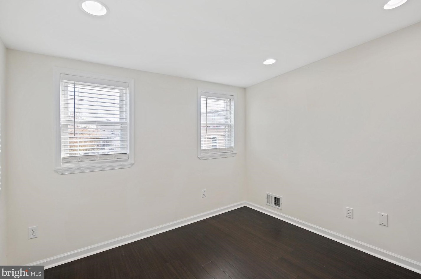 109 Patterson Park Ave, Baltimore MD  21231-1659 exterior