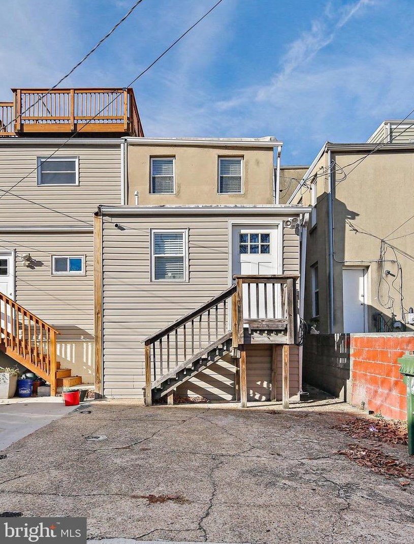 109 Patterson Park Ave, Baltimore MD  21231-1659 exterior