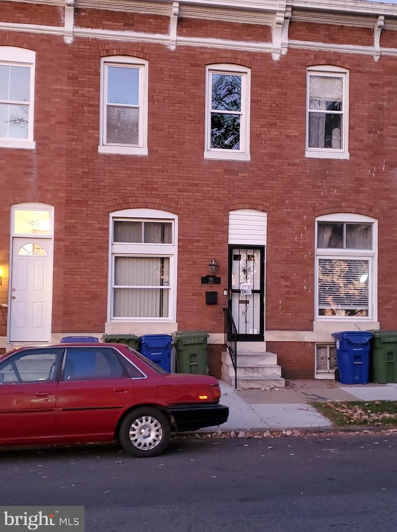 911 Bayard St, Baltimore, MD 21223
