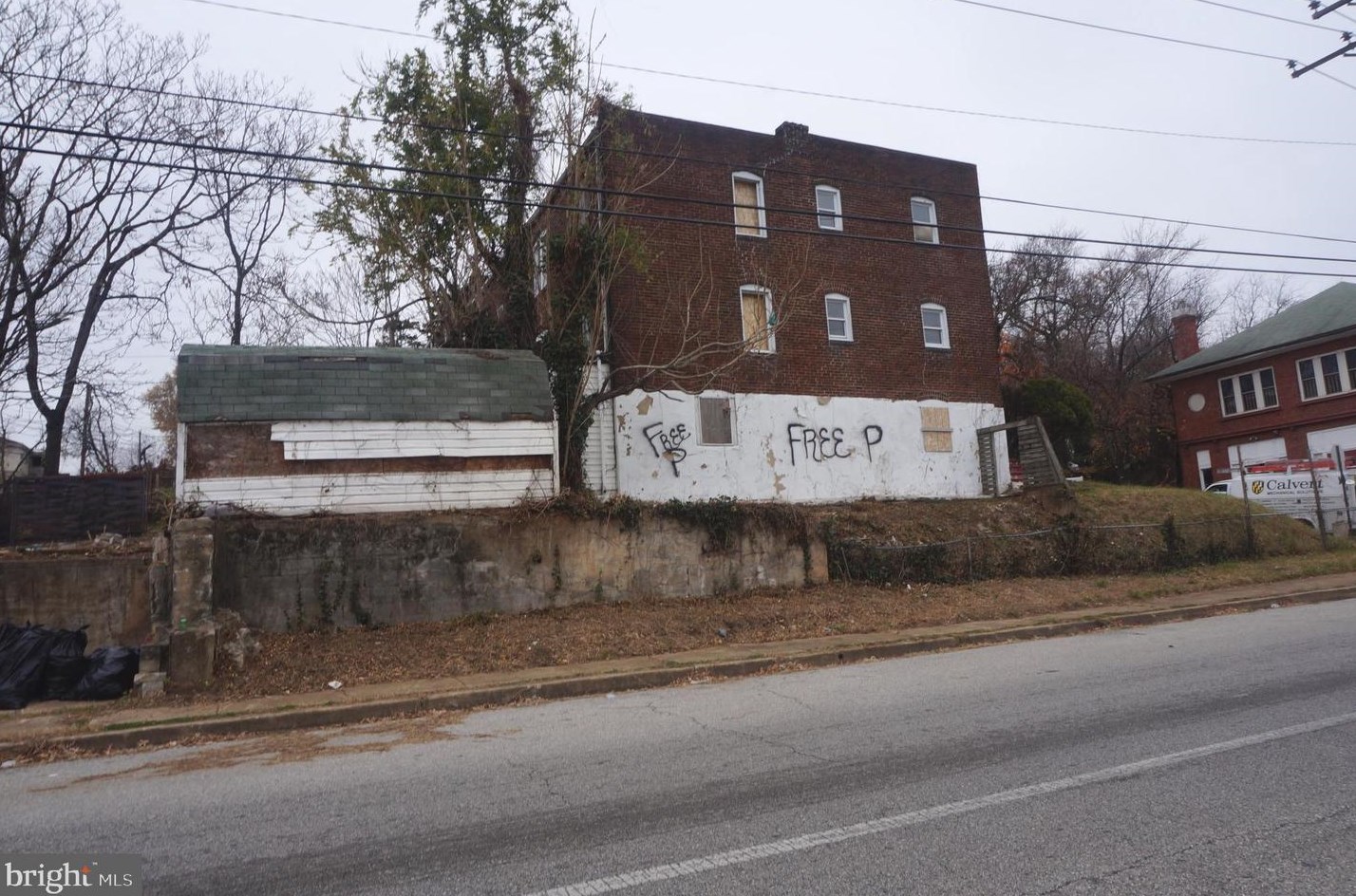 1431 Filbert St, Baltimore, MD 21226-1248