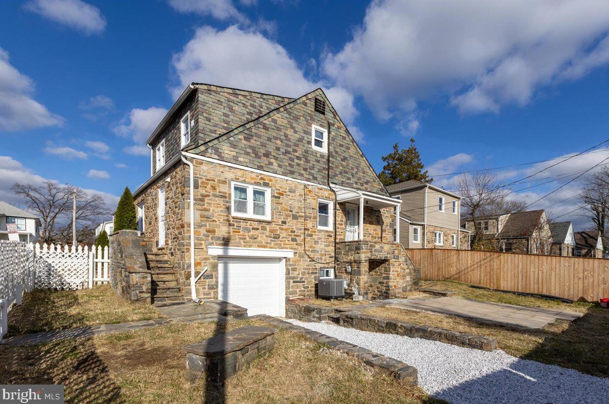 2613 Oakley Ave, Baltimore MD  21215-5308 exterior