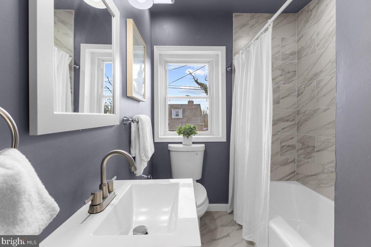 2613 Oakley Ave, Baltimore MD  21215-5308 exterior