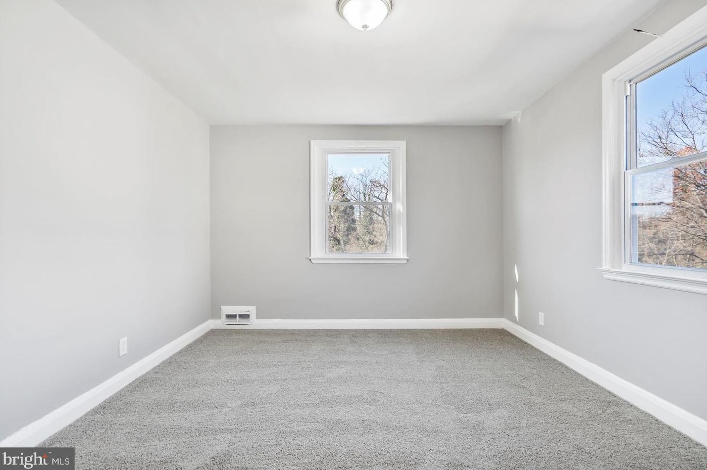 4919 Herring Run Dr, Baltimore MD  21214-2141 exterior