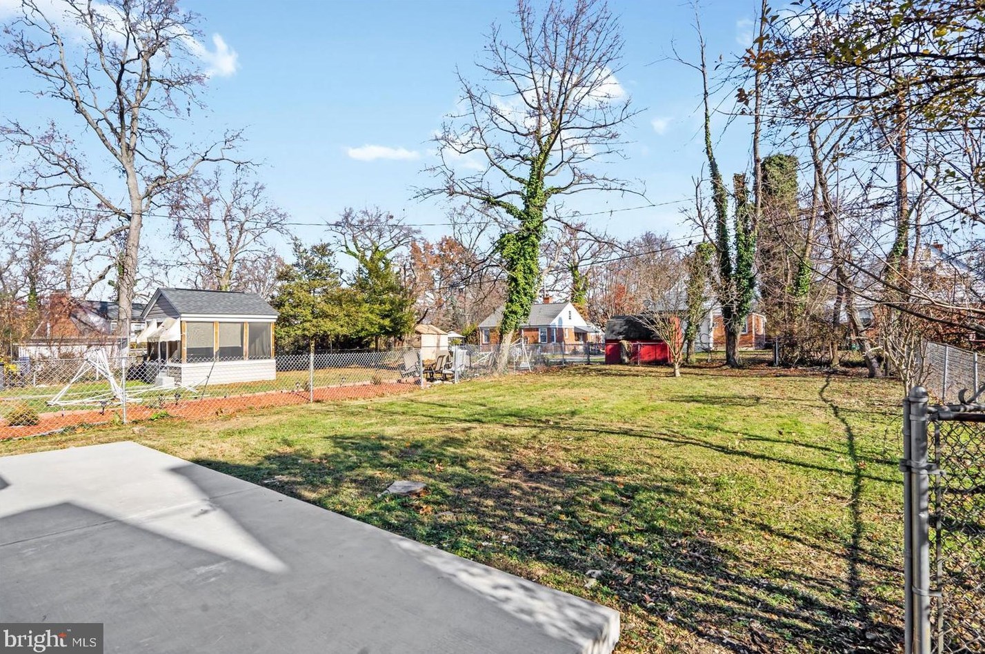 4919 Herring Run Dr, Baltimore MD  21214-2141 exterior