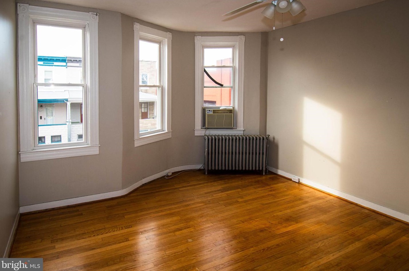 3621 Chestnut Ave, Baltimore MD  21211-2530 exterior