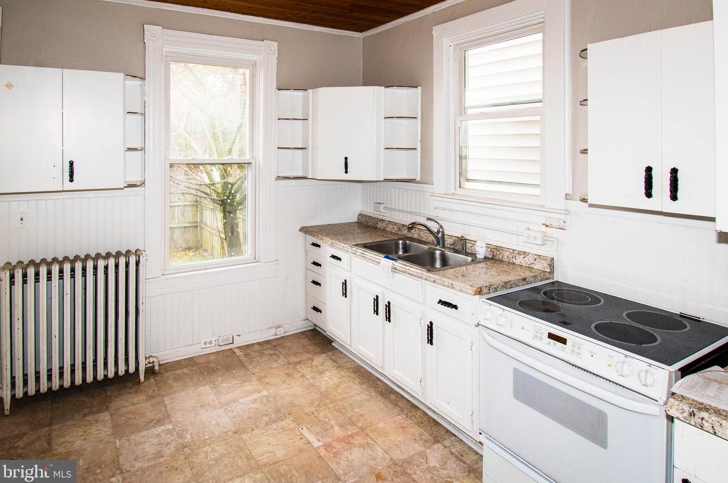 3621 Chestnut Ave, Baltimore MD  21211-2530 exterior