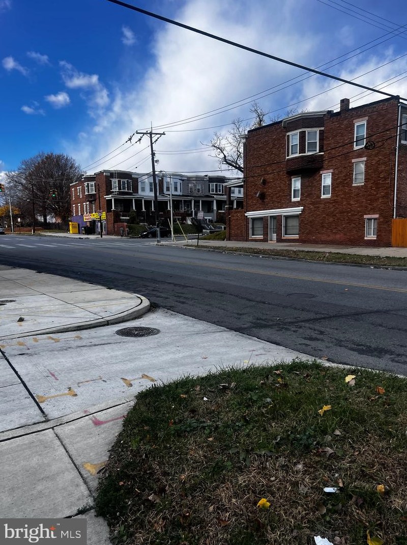 2211 Lafayette Ave, Baltimore MD  21216-4814 exterior