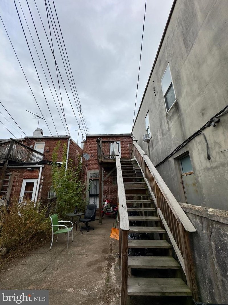 408 S Conkling St #unit 2, Baltimore, MD 21224