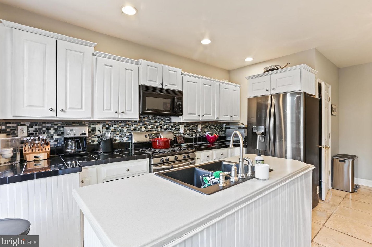 23 Duncan St, Baltimore, MD 21231-1636