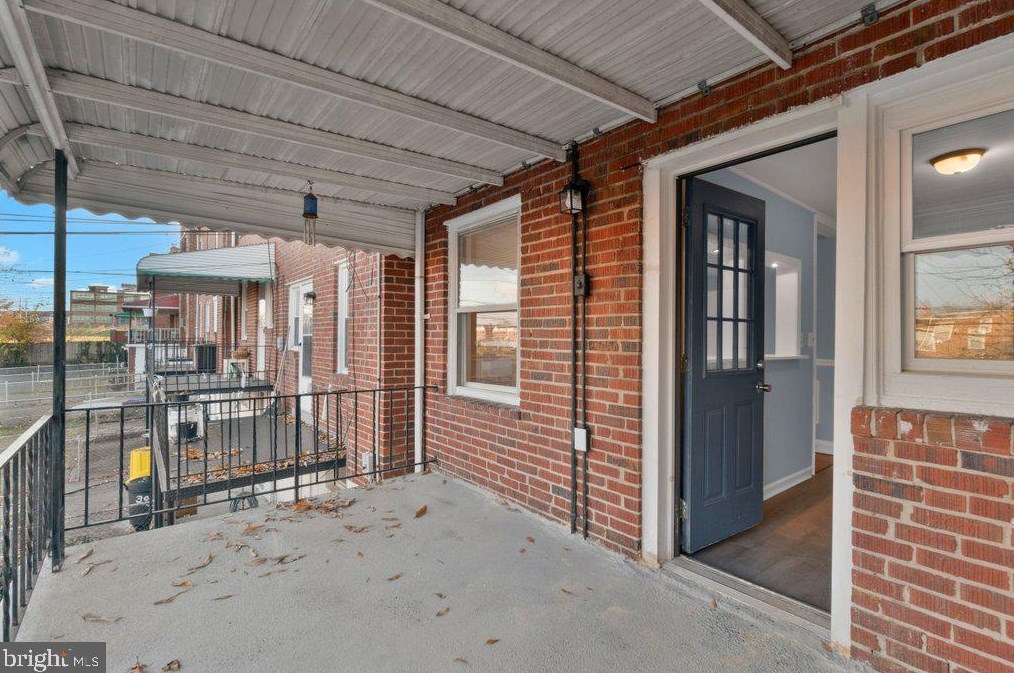 3926 Kenyon Ave, Baltimore MD  21213-2122 exterior