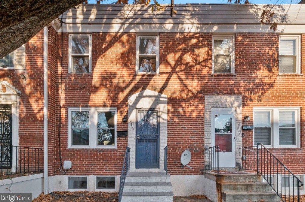 3926 Kenyon Ave, Baltimore MD  21213-2122 exterior
