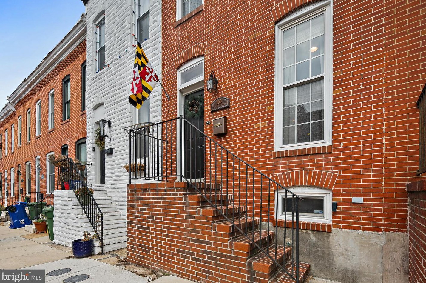 136 Clement St, Baltimore MD  21230-4511 exterior