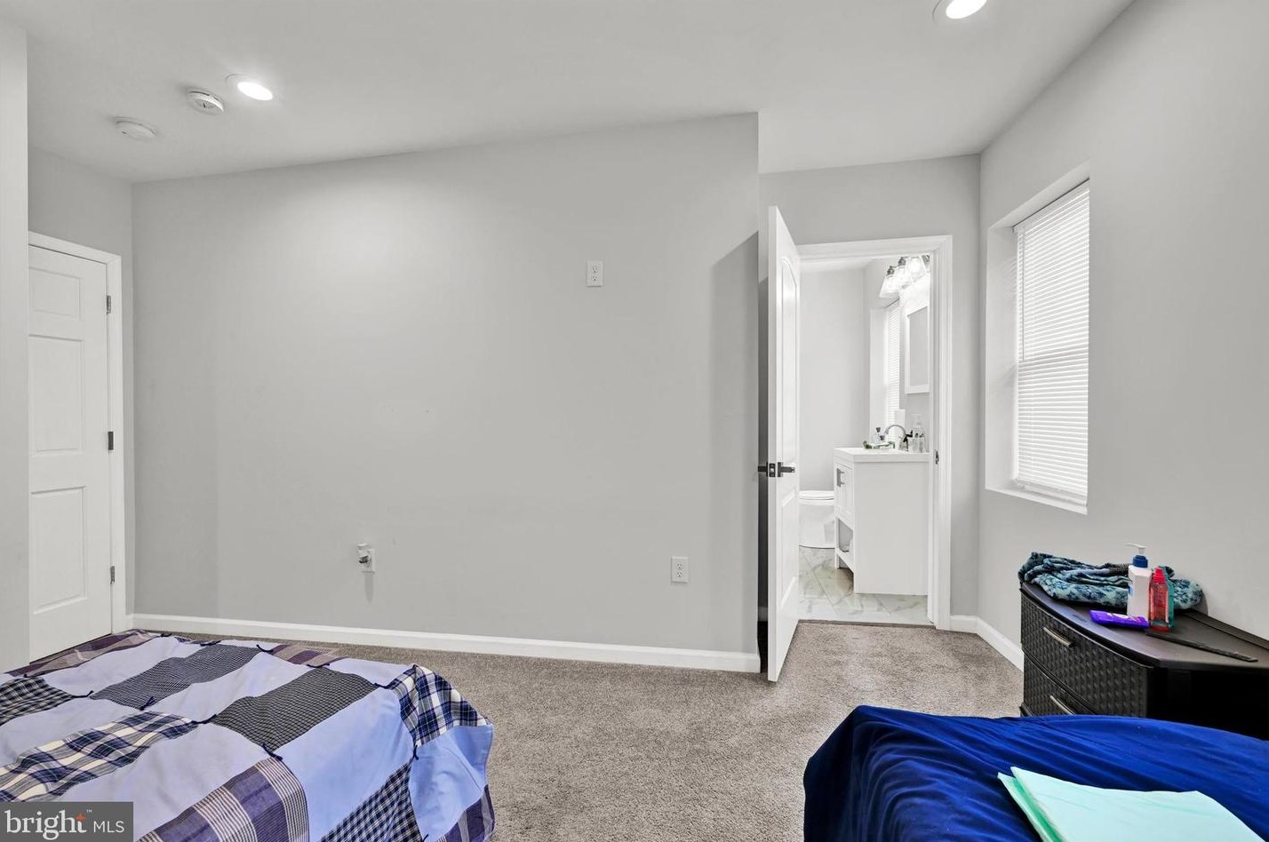 430 Rosecroft Ter, Baltimore MD  21229-4136 exterior