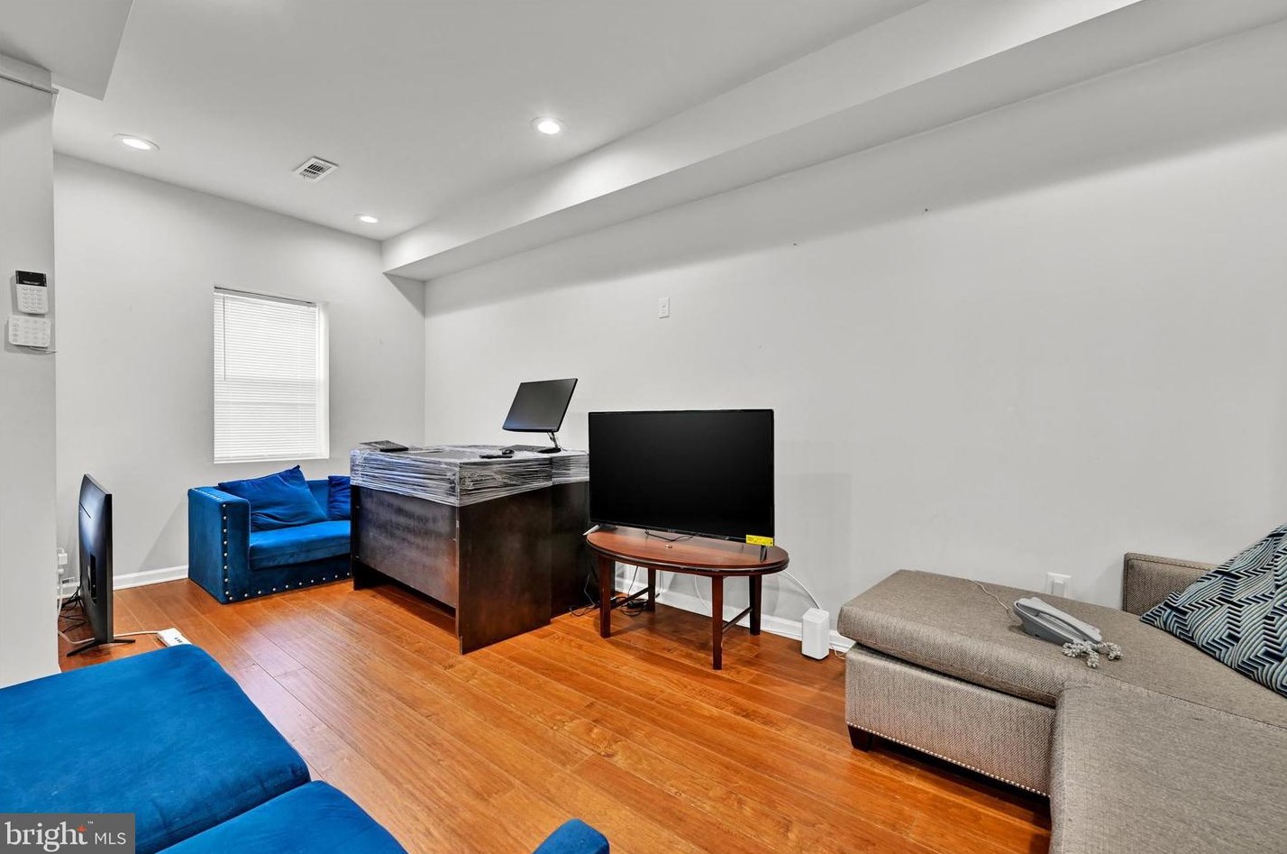 430 Rosecroft Ter, Baltimore MD  21229-4136 exterior