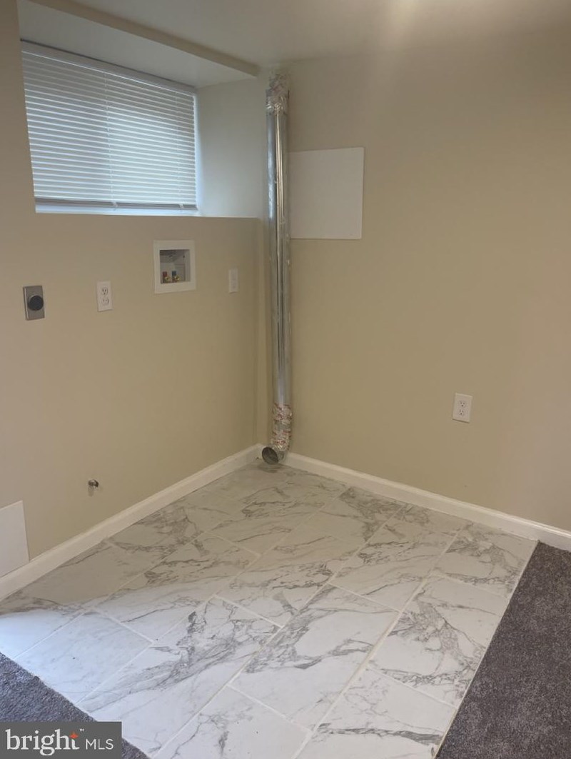 800 33rd St, Baltimore MD  21211-2707 exterior