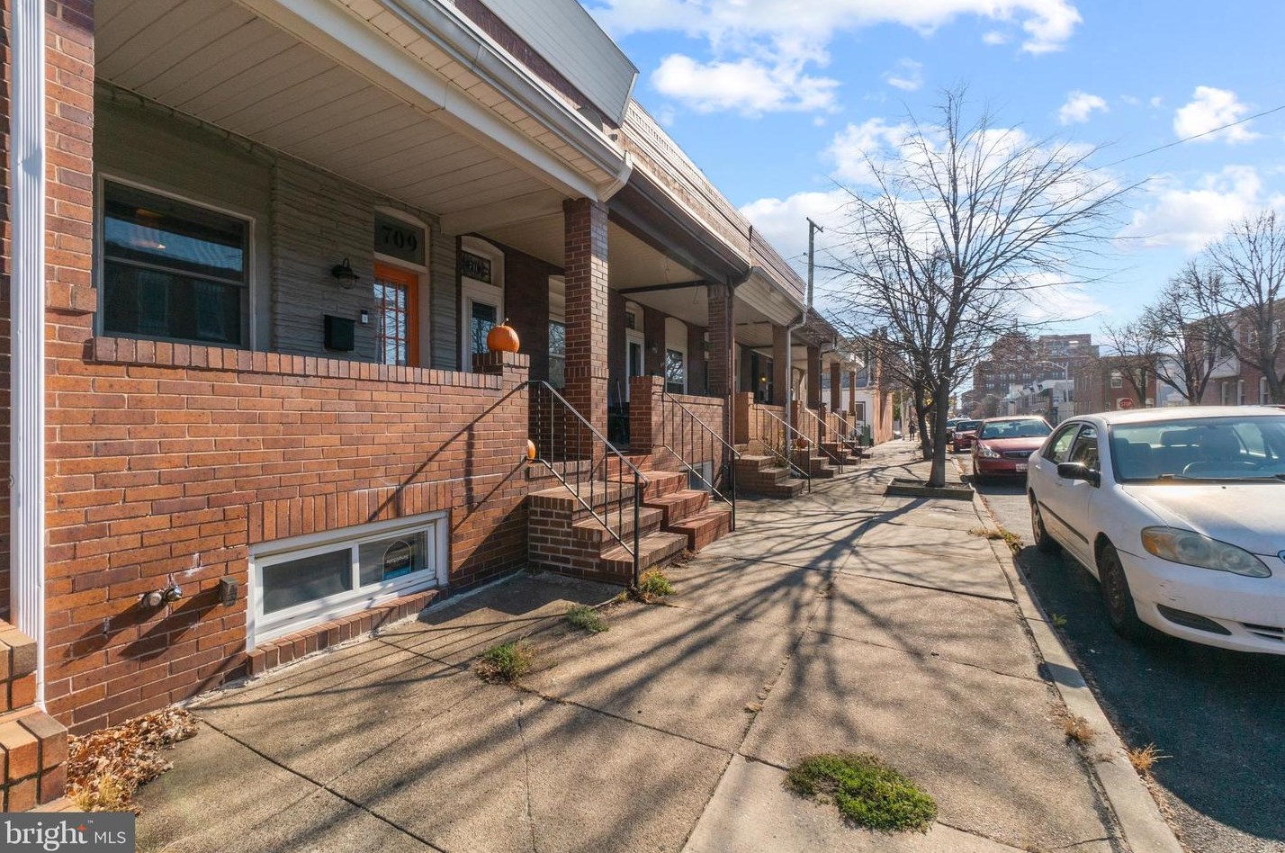 709 Dean St, Baltimore, MD 21224-4312