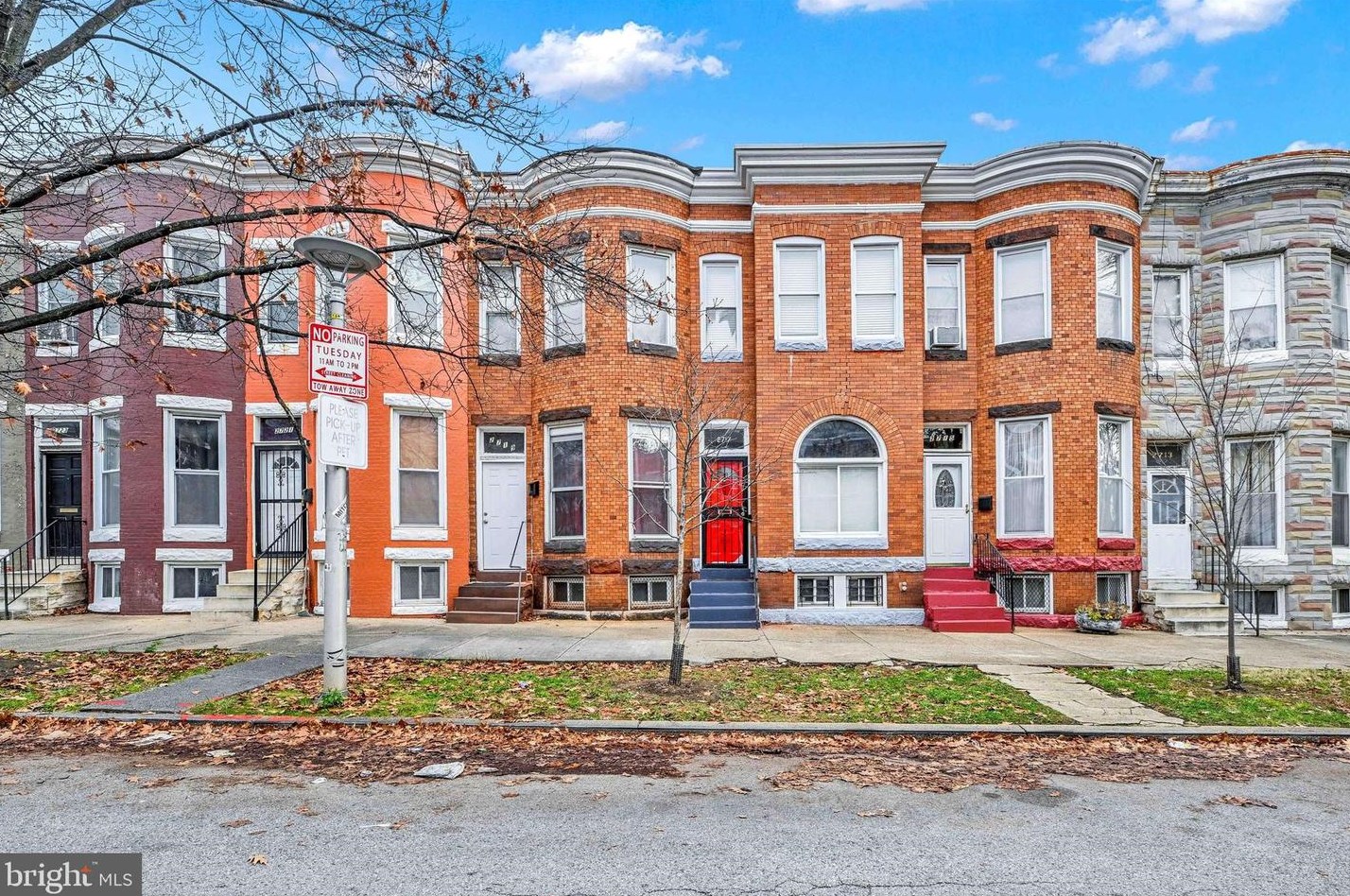 2717 Parkwood Ave, Baltimore, MD 21217-1921