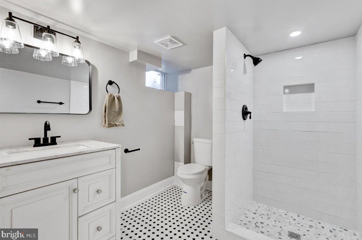 1529 Northgate Rd, Baltimore MD  21218-1619 exterior