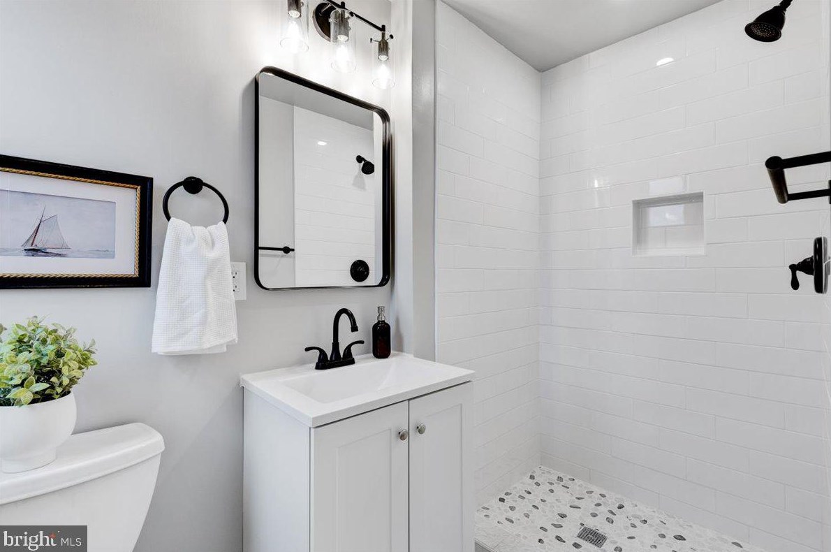 1529 Northgate Rd, Baltimore MD  21218-1619 exterior