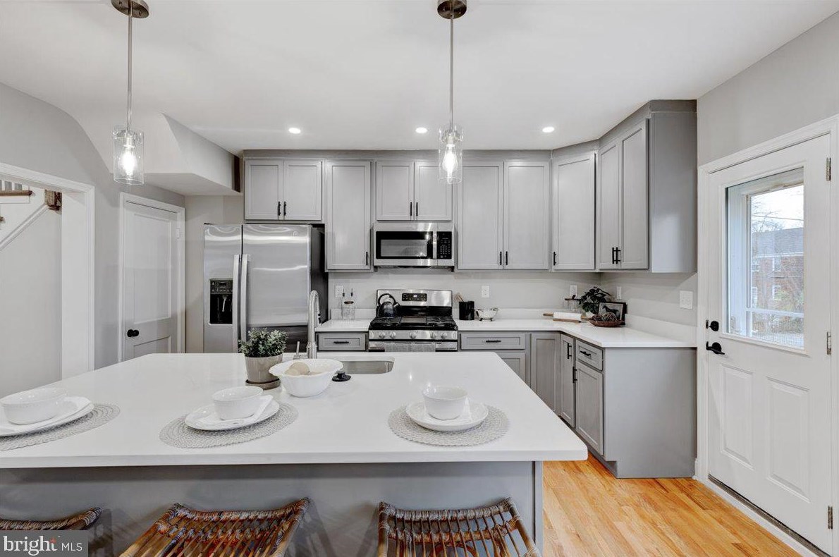 1529 Northgate Rd, Baltimore MD  21218-1619 exterior