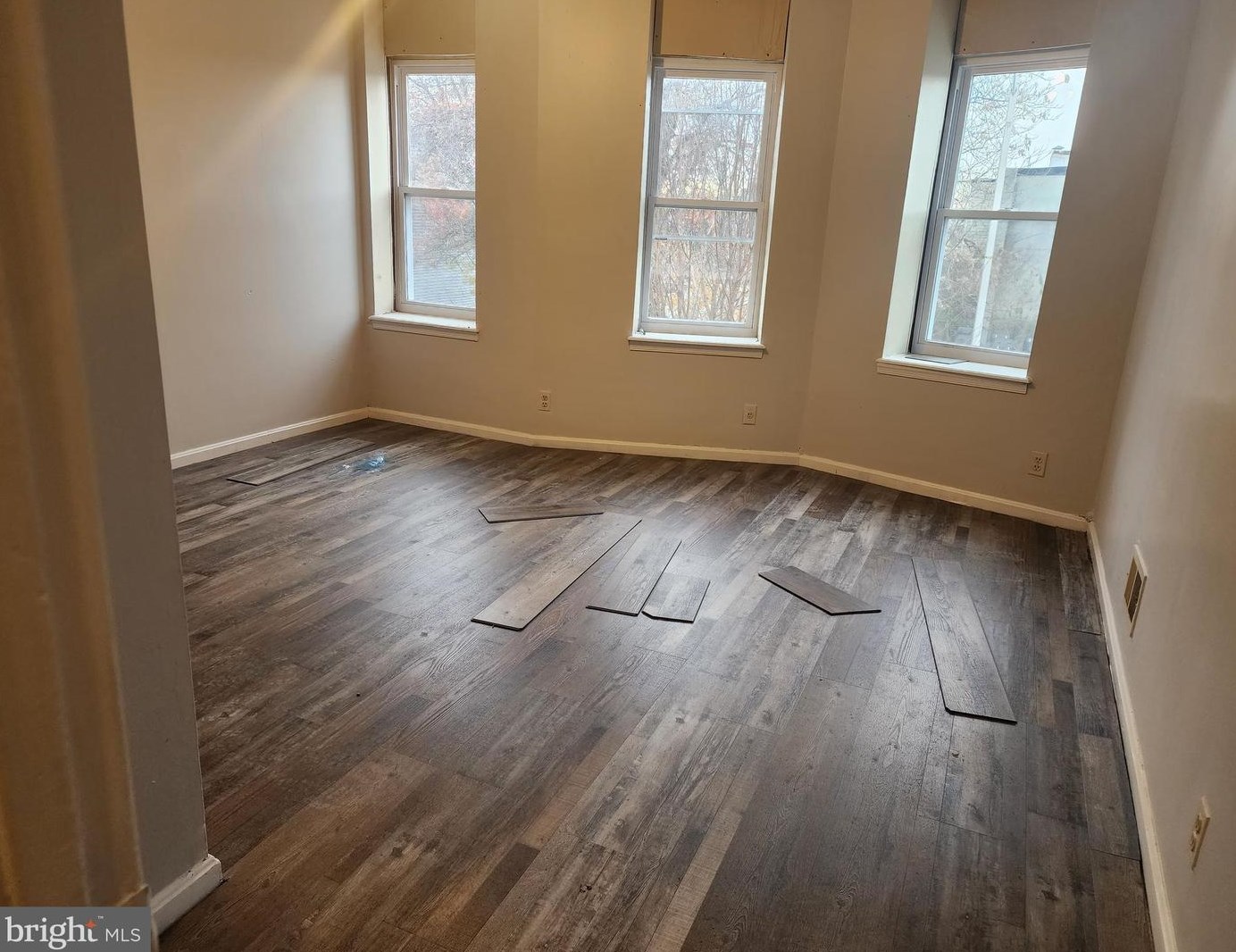 2717 Greenmount Ave, Baltimore MD  21218-4445 exterior