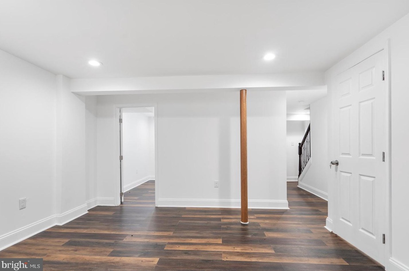 1017 Woodington Rd, Baltimore MD  21229-1839 exterior