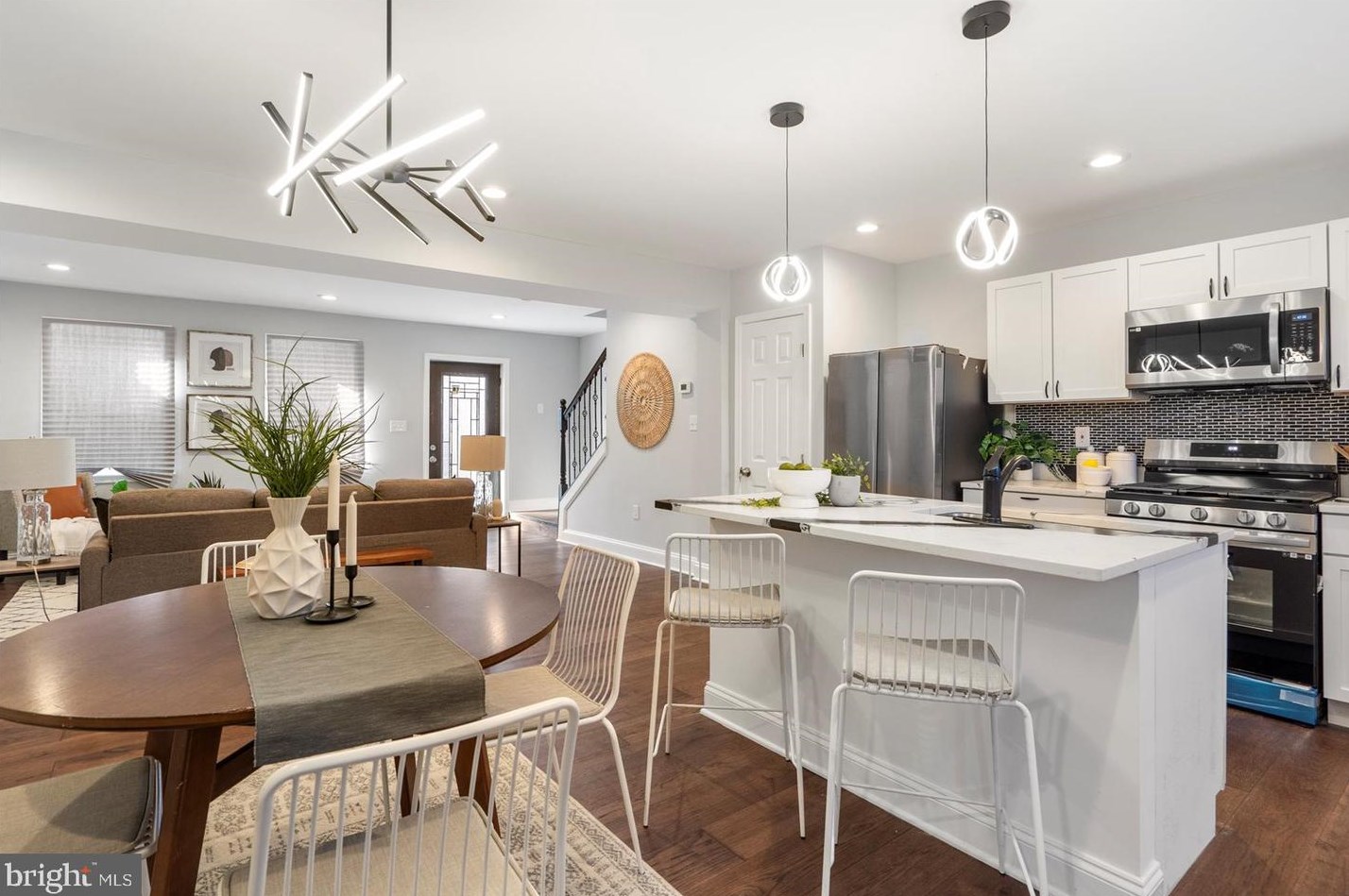 1017 Woodington Rd, Baltimore MD  21229-1839 exterior