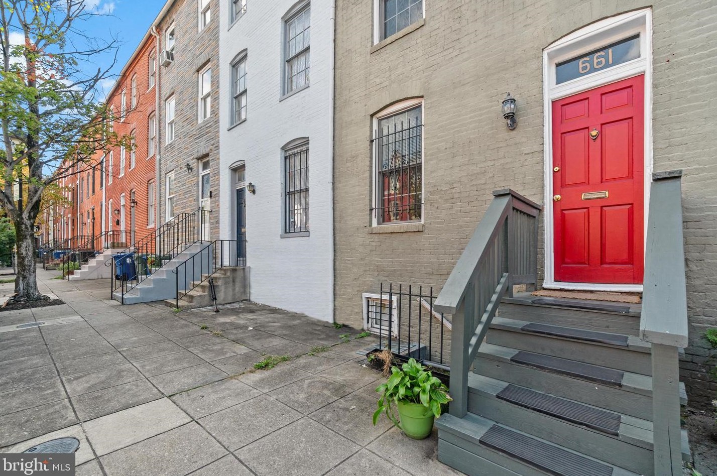 661 Portland St, Baltimore, MD 21230-2220