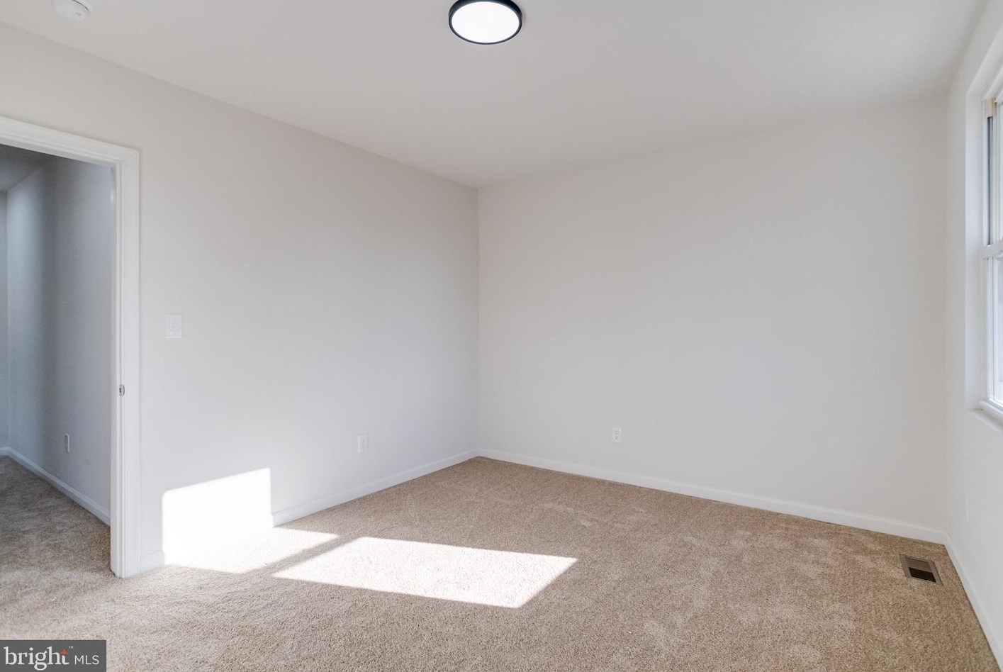 3207 Bayonne Ave, Baltimore MD  21214-2326 exterior