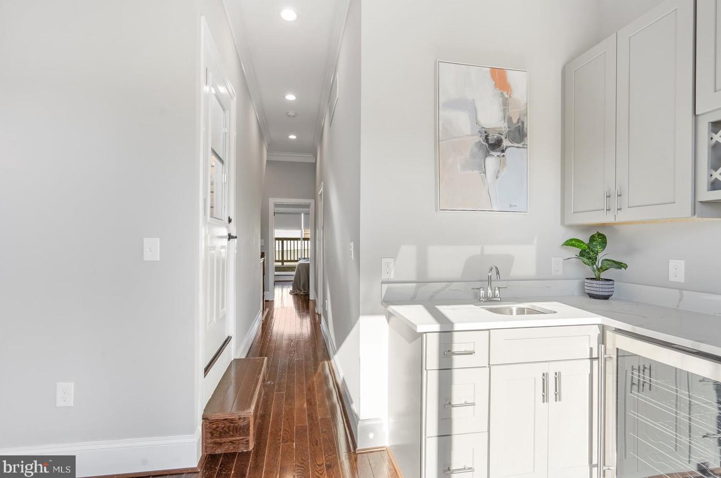 118 Fort Ave, Baltimore MD  21230-4513 exterior
