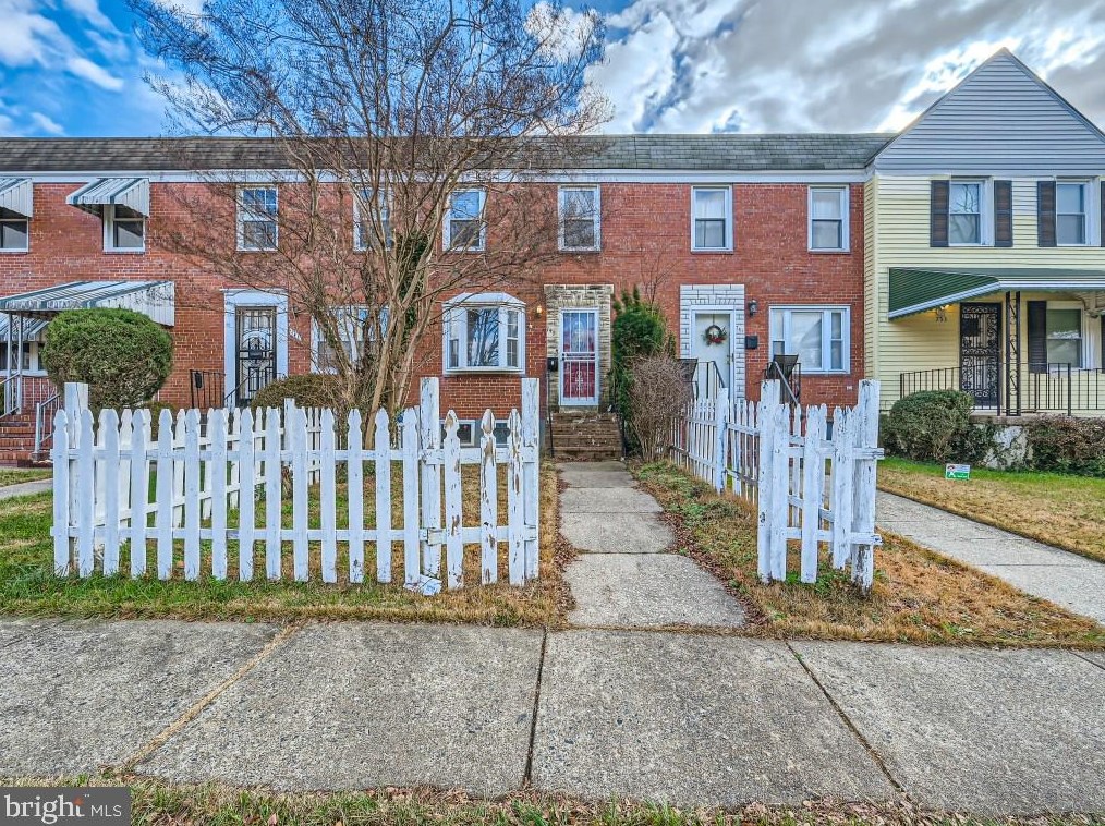 749 Woodington Rd, Baltimore MD  21229-1845 exterior