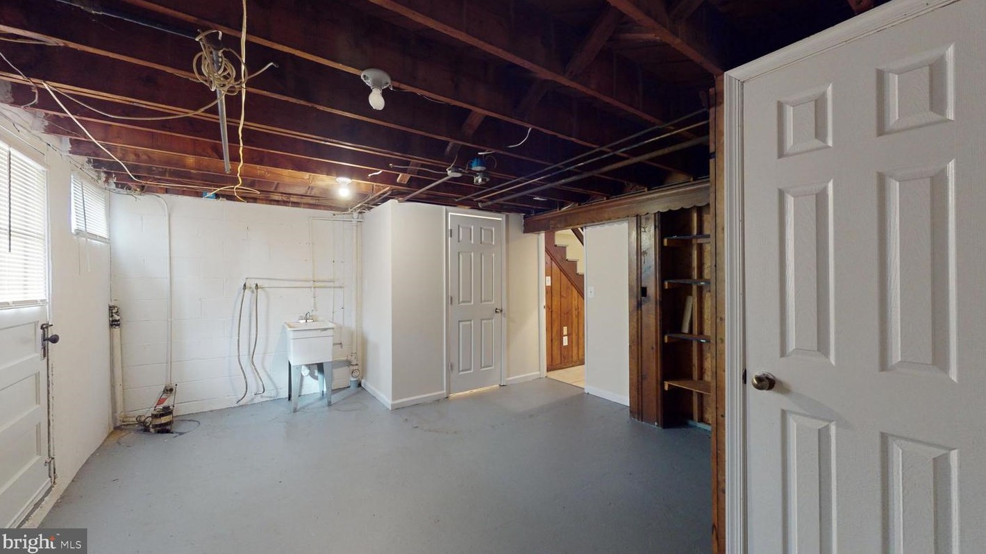 1903 Wadsworth Way, Baltimore MD  21239-3112 exterior