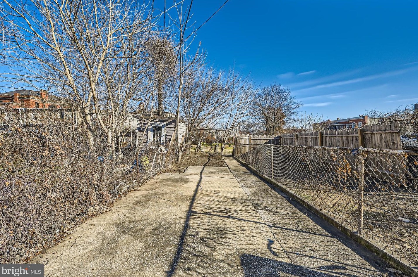 235 Stricker St, Baltimore MD  21223-3113 exterior