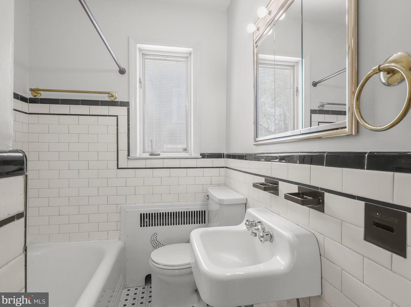 3118 Northway Dr, Baltimore MD  21234-7825 exterior