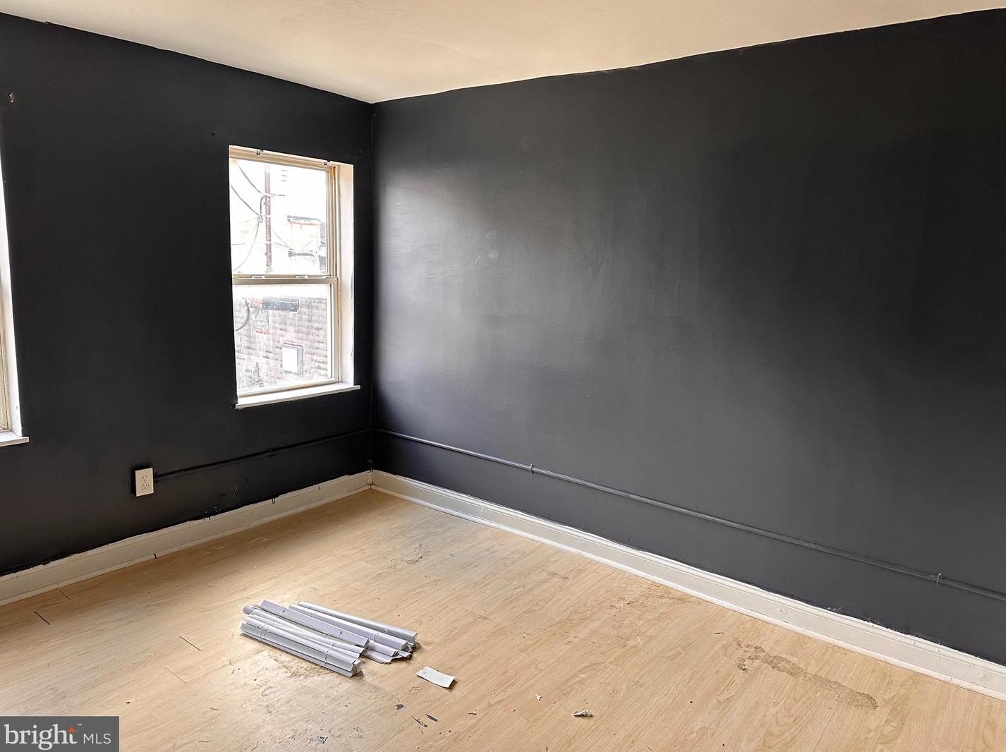 208 Bruce St, Baltimore MD  21223-3027 exterior