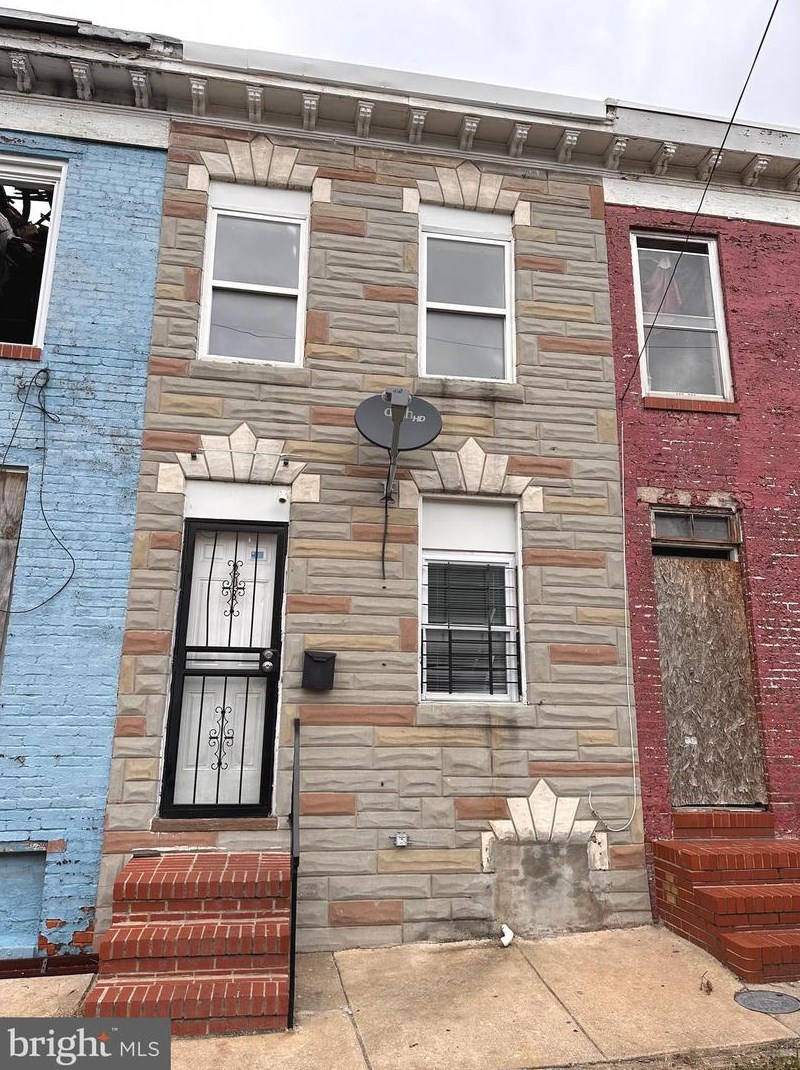 208 Bruce St, Baltimore MD  21223-3027 exterior