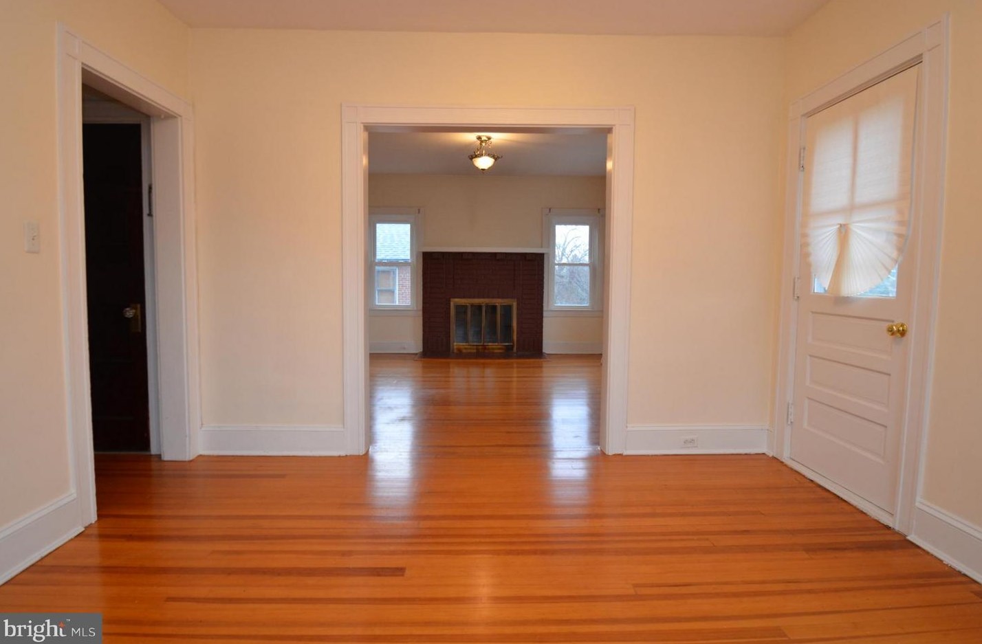 310 Lake Ave, Baltimore MD  21212-2500 exterior