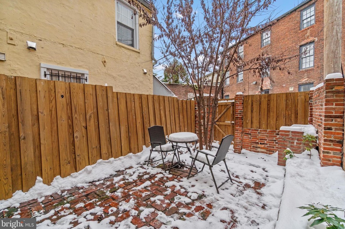 622 Washington Blvd, Baltimore MD  21230-2211 exterior