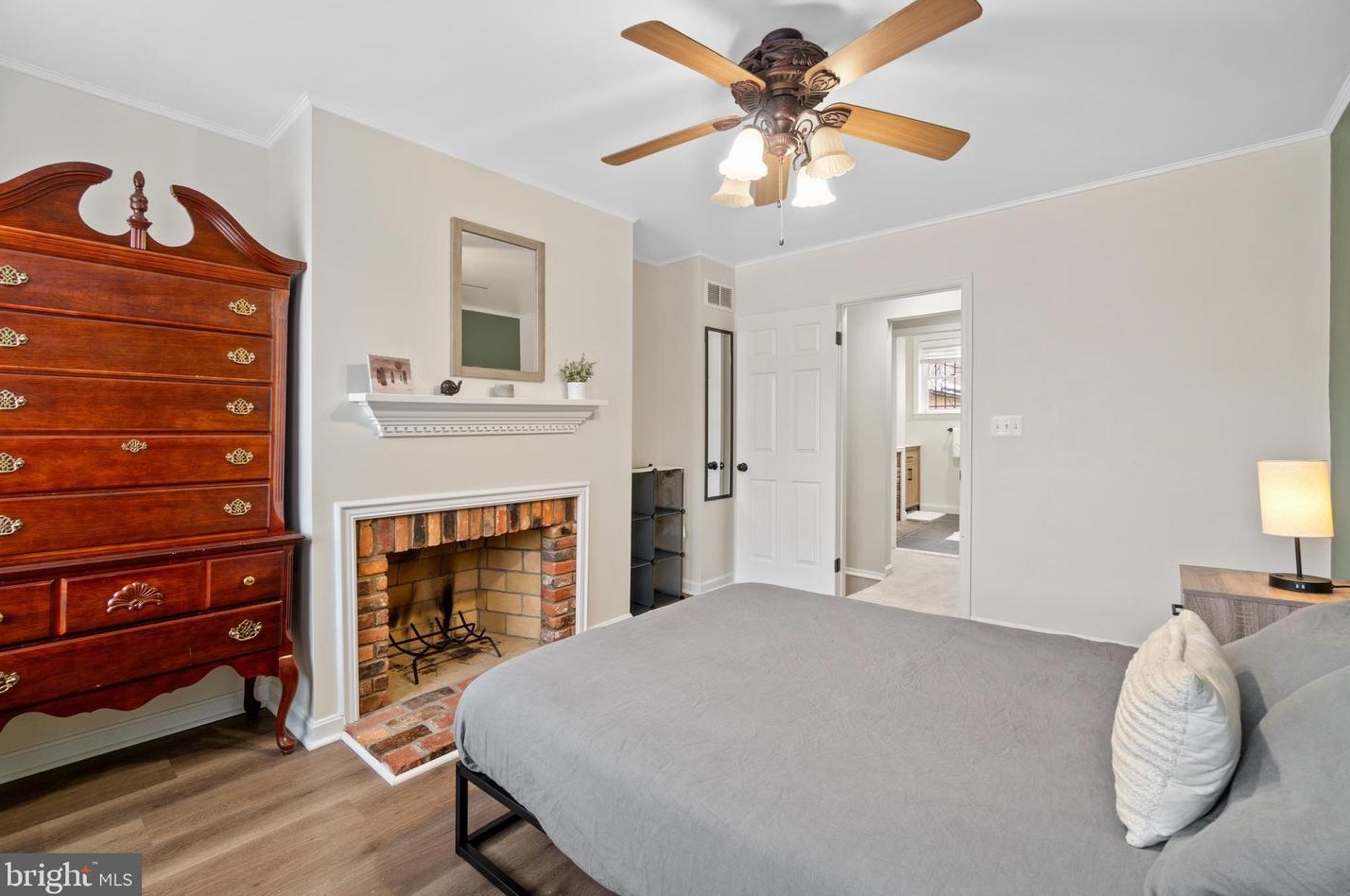 622 Washington Blvd, Baltimore MD  21230-2211 exterior