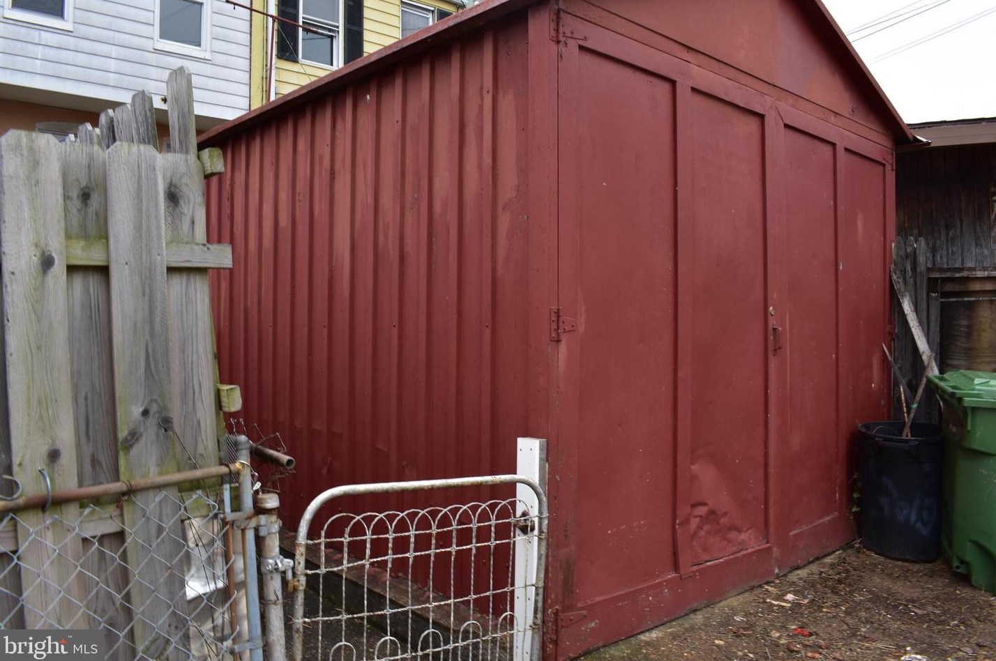 3022 Chesterfield Ave, Baltimore MD  21213-1702 exterior