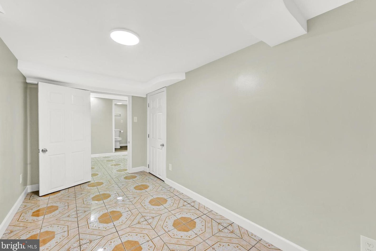 3206 Mary Ave, Baltimore MD 21206-2631 exterior