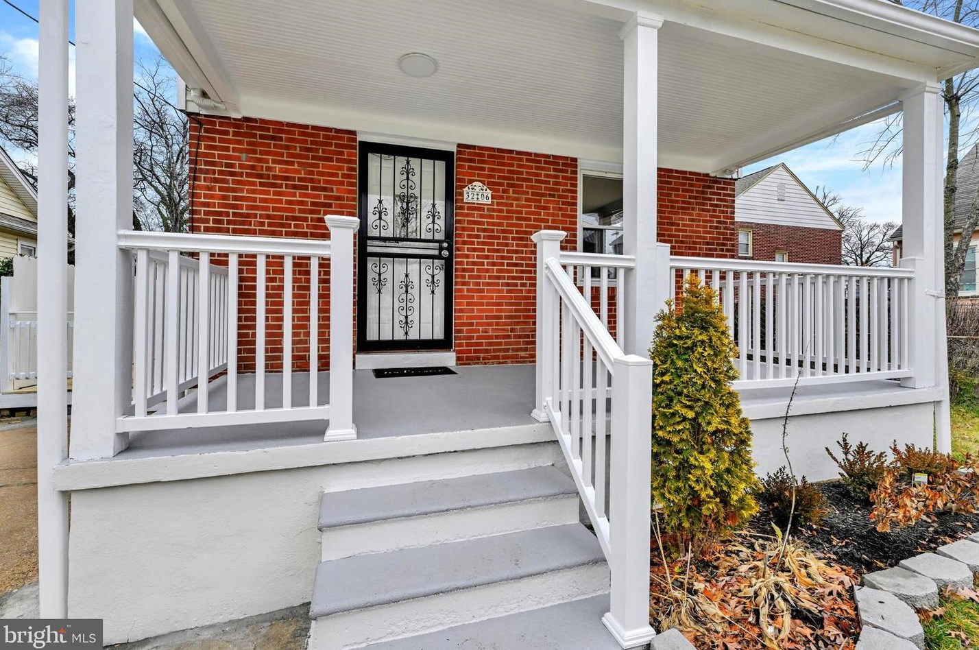 3206 Mary Ave, Baltimore MD 21206-2631 exterior