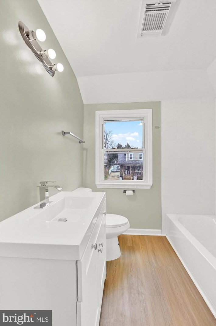 3206 Mary Ave, Baltimore MD 21206-2631 exterior